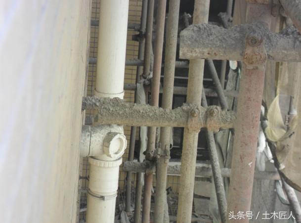 创新建筑外脚手架粗钢筋连墙件工法