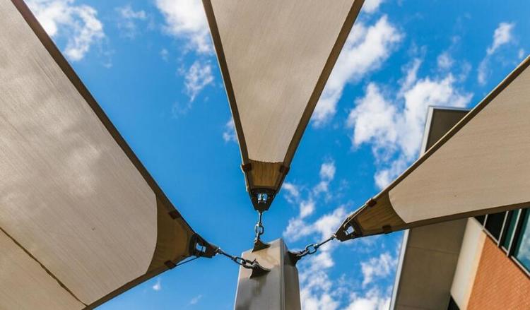 挡风雨、遮骄阳，遮阳结构设计优质建议了解下.jpg